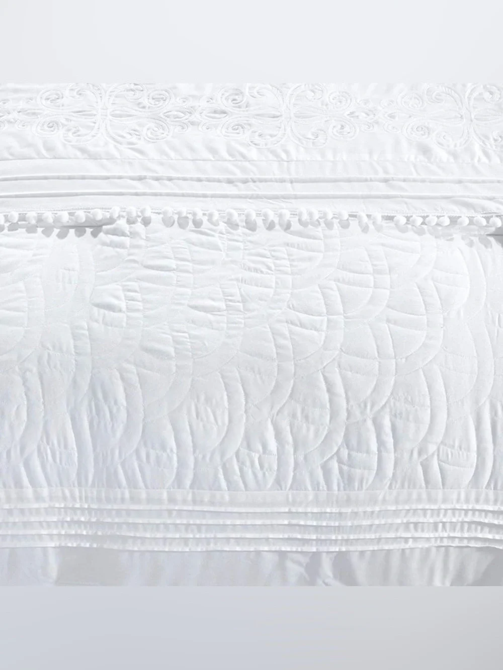 White Embroidered cal king 3 piece Comforter Set